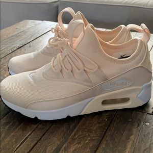 Peach Nike Airmax Shoes